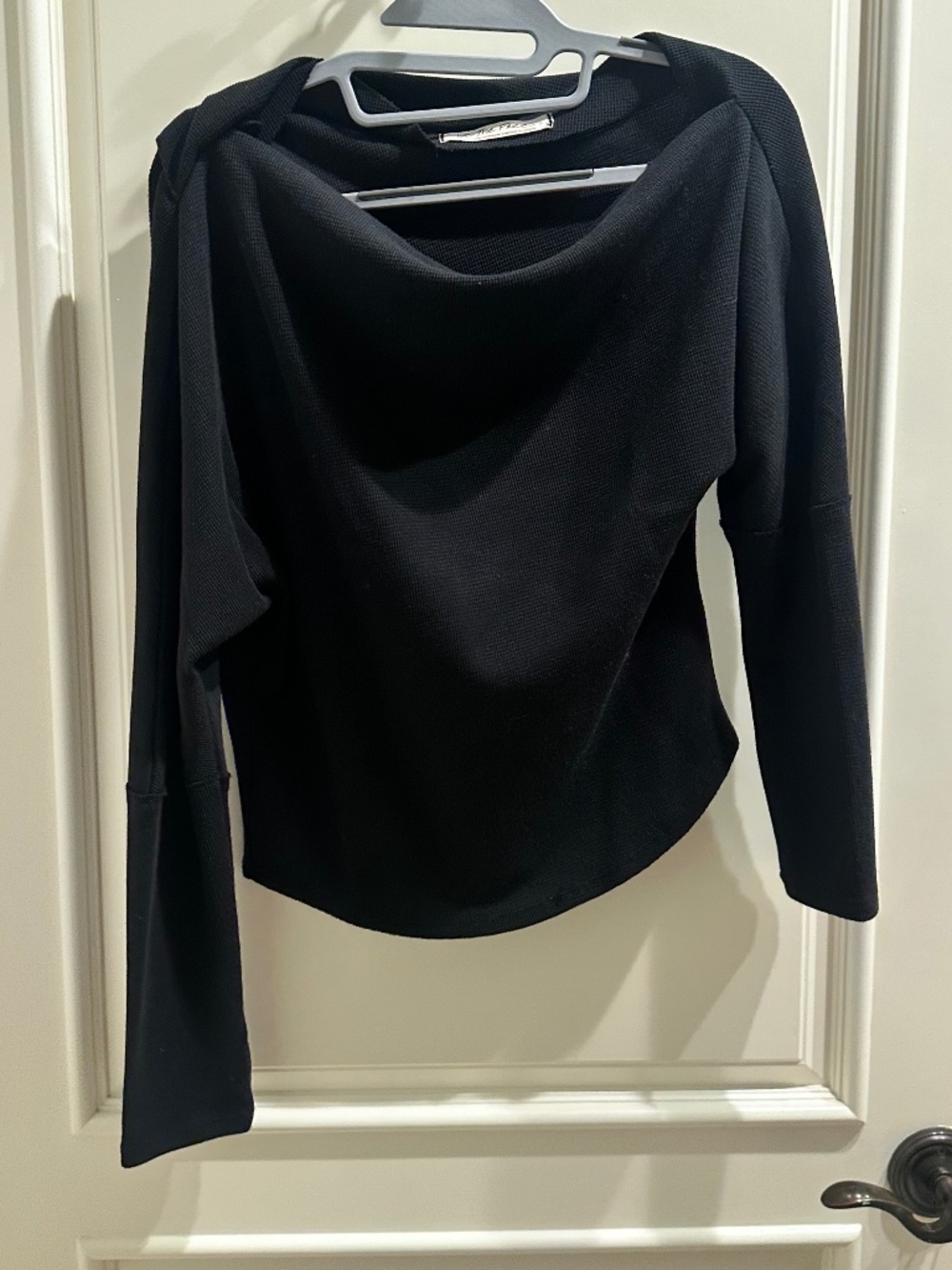 WE THE FREE BLACK DRAPED LONG SLEEVE TOP